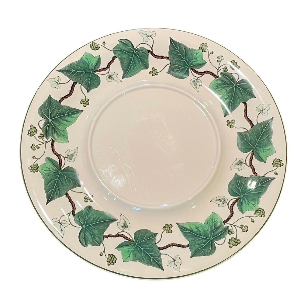 Wedgwood Napoleon Ivy Round Serving Platter